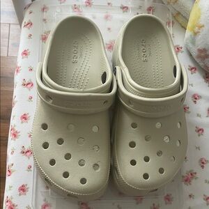 CROCS Women's Classic Platform Clog (Bone Colour) SIZE 7